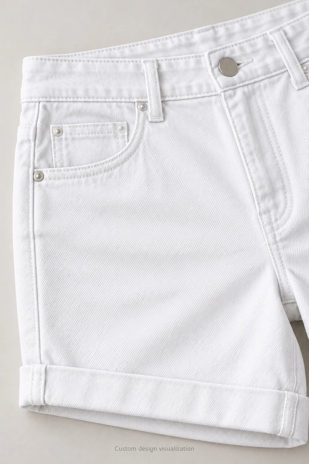 Shorts jeans brancos femininos com barra dobrada personalizados — detalhe — visualização do conceito